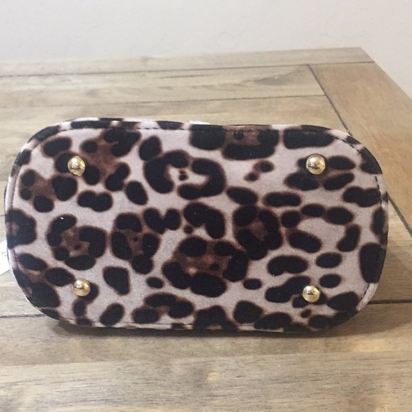 Topshop Margot Leopard Shoulder Bag - Picture 6 of 7